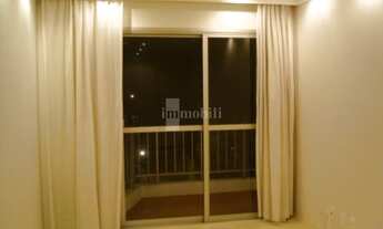 Imagem 4: Miolo nobre de Perdizes - Armários planejados sob medida com portas espelhadas no dormit