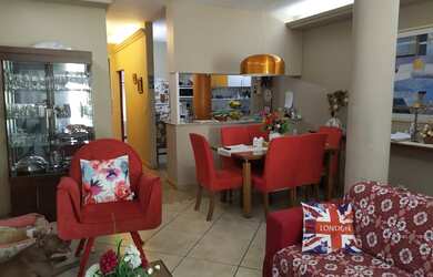 Imagem 5: Casa para venda possui 410 metros quadrados com 5 quartos em Tijuca - Rio de Janeiro - RJ