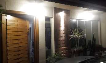 Imagem 2: Sobrado para venda tem 120 metros quadrados com 2 quartos