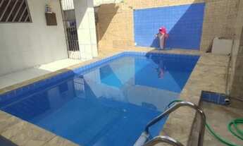 Imagem 2: Casa no Cristo com 4 quartos, sendo 2 suítes, terraço e piscina. (Oportunidade