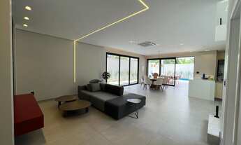 Imagem: Casa Alphaville 4 com Piscina e Poço Artesiano