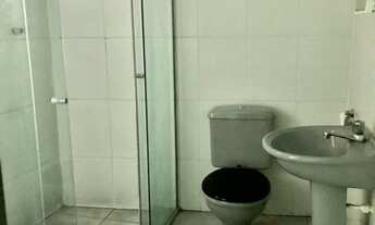 Imagem 4: Casa para venda possui 100 metros quadrados com 5 quartos em Jardim Guarani - São Paulo