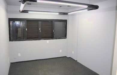 Imagem 2: Prédio comercial no Lídice