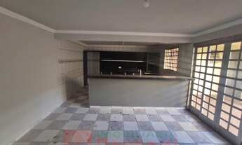 Imagem 4: Residência com 3 quartos para alugar por R$ 1400.00, 249.00 m2 - JARDIM MONACO - ARAPONGAS