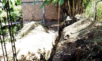 Imagem 2: Vendo terreno na base