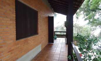 Imagem 2: Casa para venda possui 235 metros quadrados com 3 quartos em Operário - Novo Hamburgo - RS