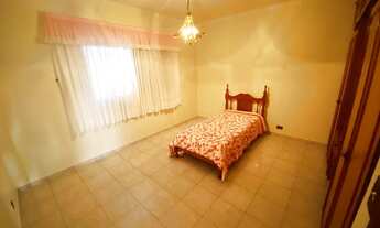 Imagem 2: Bolsão Interlagos: Sobrado com 392 m² com 5 dormitórios sendo 2 suítes, 4 vagas