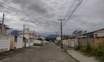 Imagem 2: Sobrado para venda com 110 metros quadrados com 3 quartos em Aririú - Palhoça - SC