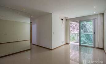 Imagem: Metrô próximo. Portaria 24h. Sol o dia