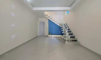 Imagem 2: Sobrado para venda possui 265 metros quadrados com 3 quartos