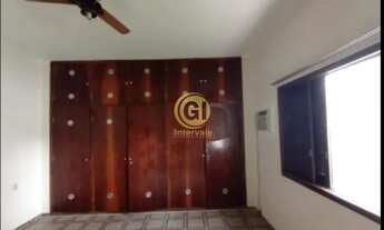 Imagem 2: Casa de condomínio para aluguel possui 250 metros quadrados com 4 quartos