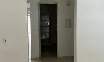 Imagem 6: Excelente casa desocupada no Residencial Santos dumont, frente livre. Aceita financiamento