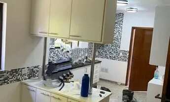 Imagem 7: Casa de condomínio térrea para aluguel possui 356 metros quadrados com 4 quartos