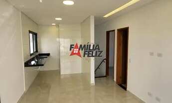 Imagem: Casa sobreposta alta, de 02 dormitórios