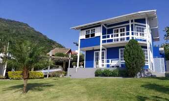 Imagem: Casa vista mar à venda na praia da Caiacanga
