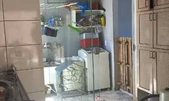 Imagem 3: Casa com 3 dormitórios à venda, 100 m² por R$ 280.000,00 - Conjunto Habitacional Alexandre