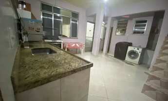 Imagem 3: Casa duplex com terraço em rua principal bairro Irajá