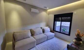 Imagem 7: Casa de condomínio para venda possui 248 metros quadrados com 3 quartos