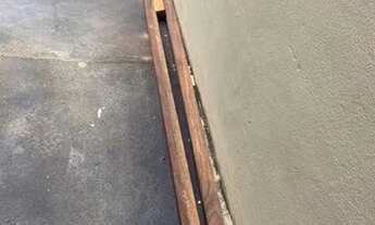 Imagem 3: Vendo um milheiro de tijolo e perna manca