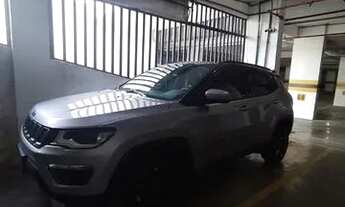 Imagem 5: Vendo sala comercial no Jd. Renascença, com divisórias, 2 splits e armários e mais 01 vaga