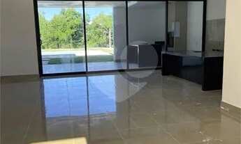 Imagem 3: Belíssima casa a venda no Village Ipanema