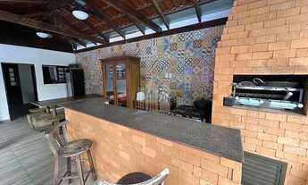 Imagem 5: Casa Alto Padrão em Condomínio Fechado próximo a Praia Brava