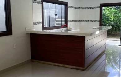 Imagem 2: Casa ampla e moderna com duas suites no Greenville