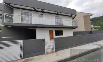 Imagem: Sobrado em Potecas - São José, SC