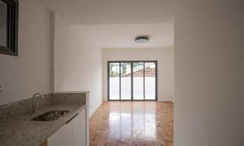 Imagem: Studio de 35m², semimobiliado, com área