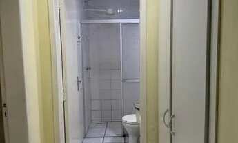 Imagem 6: Apto mobiliado de 01 dormitório com cama de casal e armário embutido, sala com mesa com ca