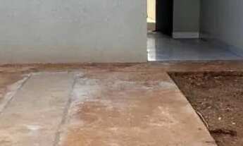 Imagem: Casa á venda com 3 quartos sendo 1 suíte