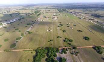 Imagem 4: 07 ALQUEIRES DE FRENTE BR/RJ/326 CAJUEIROE FUNDOS BR/RJ/SB-02 BAIRRO DE FATIMA