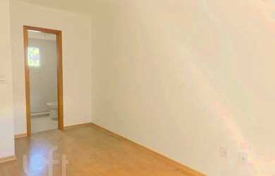 Imagem 4: Imóvel para venda com 78 metros quadrados com 2 quartos em Jardim Botânico - Porto Alegre