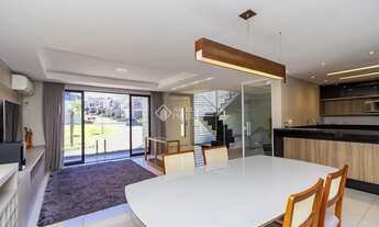 Imagem 3: Casa em condomínio com 3 suítes e 4 vagas no Bairro Alto