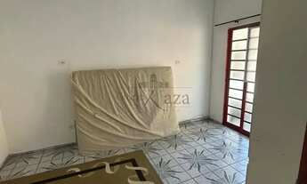 Imagem 2: Oportunidade - Casa Comercial Residencial - Vila Santa Helena - 4 Dormitórios - 225m²