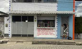 Imagem: Casa com primeiro andar