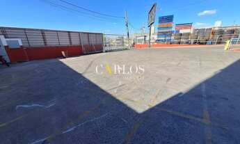 Imagem 10: Galpão em frente ao Ceasa com pátio e docas