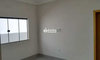 Imagem 7: Casa disponível para venda no Bairro Laranjeiras em Uberlândia - MG