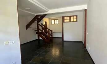 Imagem 3: Casa Duplex para locação itaipu! 02 suítes, 02 vagas, quintal. churrasqueira