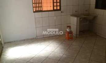 Imagem 3: Casa residencial disponivel para locação no bairro Santa Mônica