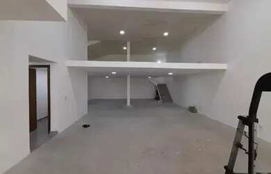 Imagem 6: Loja Comercial Nova com 234m2 para Aluguel no Centro de Caieiras!