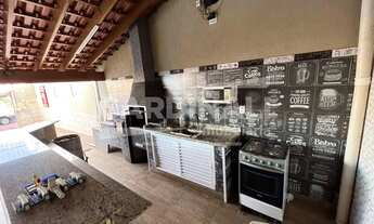 Imagem 3: Área de lazer com 01 quarto, 02 banheiros e mobiliado para venda - Cristo Redentor