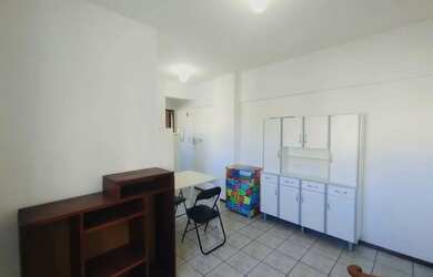 Imagem 2: Quarto e sala na Rua Santo Antônio - Centro