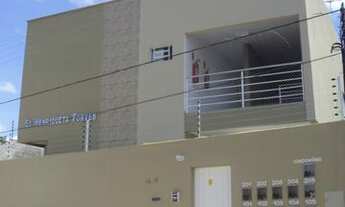 Imagem: Alugo quitinete, prox. Ao portão da Escola