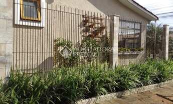 Imagem: PORTO ALEGRE - Casa Padrão - Hípica