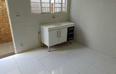 Imagem 6: Casa comercial - Av Brasilusa, 6 salas, 3 banheiros, copa, cozinha