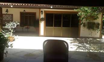 Imagem 2: Casa de condomínio para venda tem 460 metros quadrados com 6 quartos