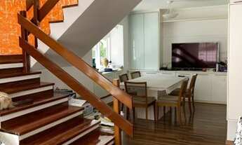 Imagem 5: Casa de condomínio para venda possui 289 metros quadrados com 4 quartos