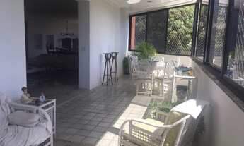 Imagem 7: Apartamento com quatro suítes, nascente, mobiliado, varanda, 4 vagas de garagem