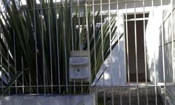 Imagem 2: Apartamento para aluguel possui 64 M² com 2 quartos em Hugo Lange - Curitiba - PR